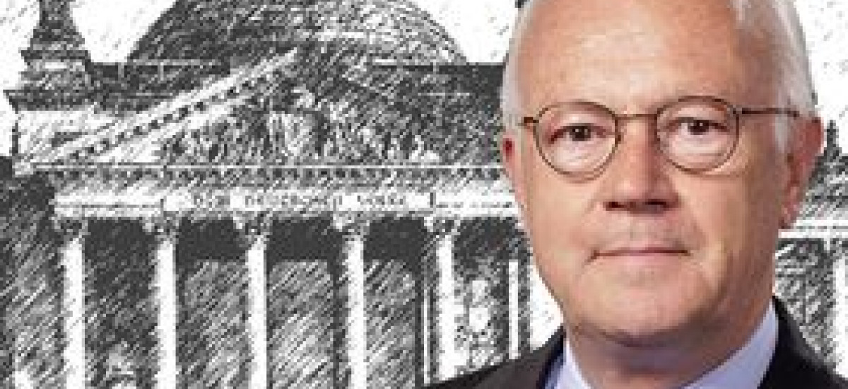 Montage Uhl vor Bundestag