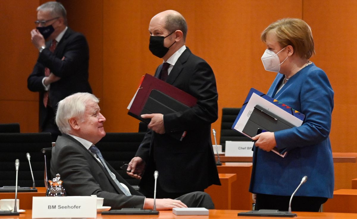 Seehofer, Scholz, Merkel