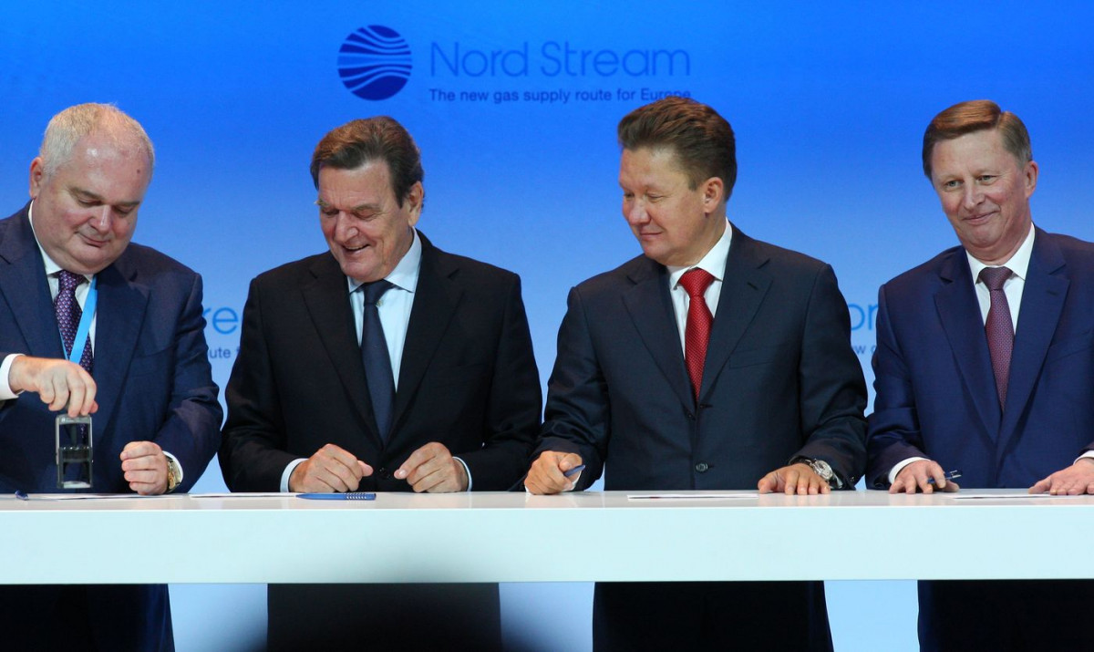 Matthias Warnig, Gerhard Schroeder (beide Nord Stream AG), Alexei Miller (Gazprom), Sergei Ivanov (russische Regierung)
