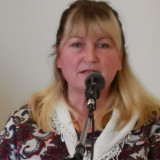 Anke Hain bei der Bewerbungsrede in Burg zur Direktkandidatin