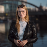 Moabit ist mein Zuhause. Ich bin überzeugt: Politik muss nah bei den Menschen sein, Verantwortung übernehmen und anpacken. 