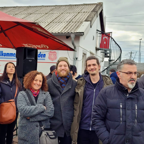 Bei einer Benefiz Veranstaltung für die Erdbebenopfer in der Türkei