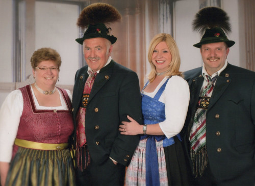 Mit meinen Eltern und meinem Bruder