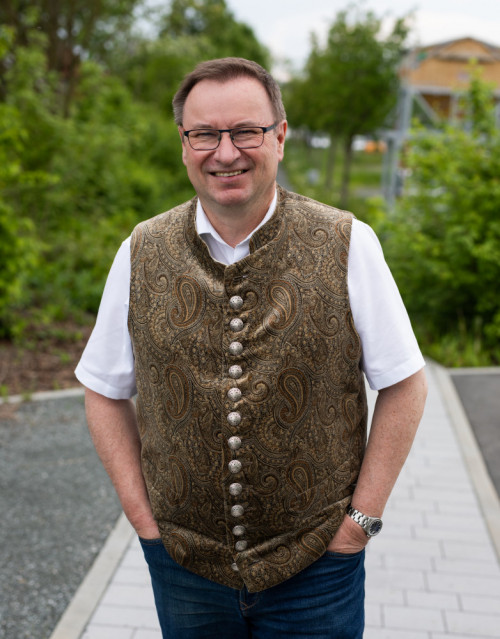 Bodenständig, heimatverbunden